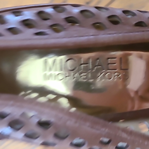 Michael kors shoes - Picture 3 of 5